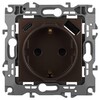 Миниатюра фото розетка эра серия 12 12-4108-13 2p+e 16a-250в со шторками с usb type-a+c 5в-3а бронза б0067757 | 220svet.ru